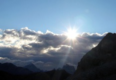 poefapr26wolkenmaaike08